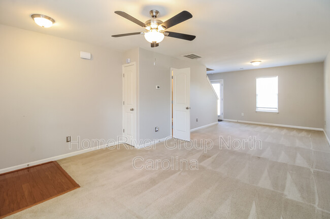 Building Photo - 5617 Harrington Village Dr