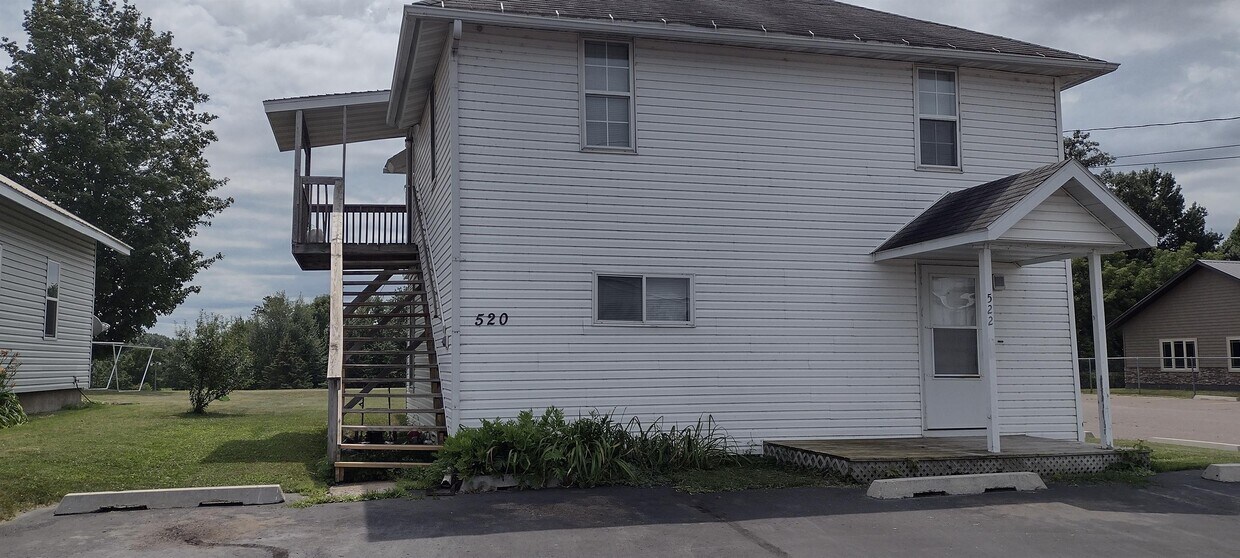 Primary Photo - 520 Fritz Ave W