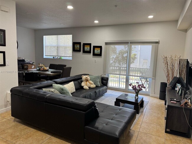 Foto del edificio - 10800 NW 88th Terrace