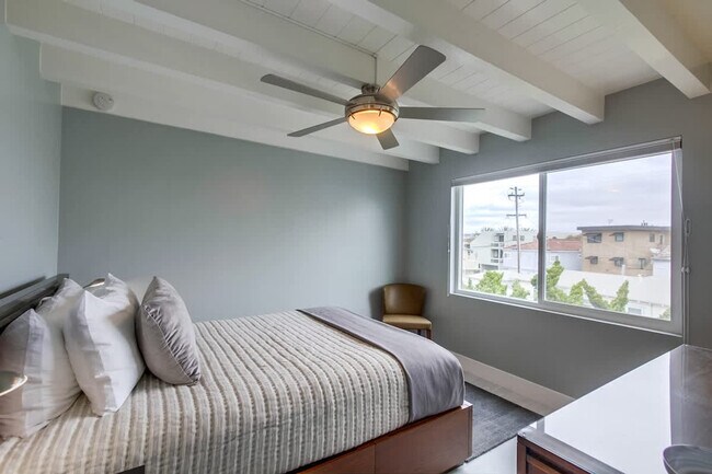 Foto del edificio - 2612 Bayside Ln