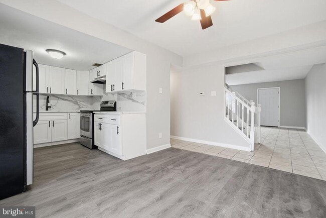 Building Photo - 33 Milstone Ct