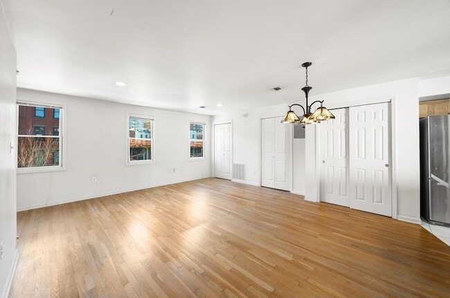 Foto del edificio - 312 Washington St