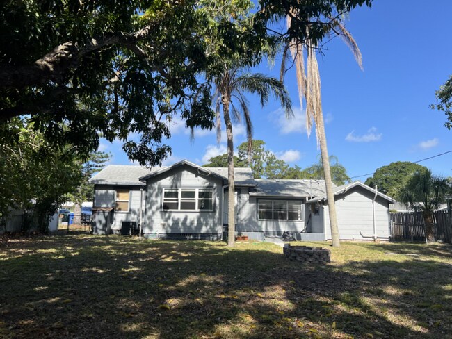 Foto del edificio - 1713 29th St W