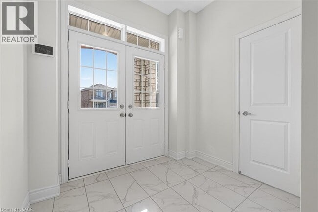 Photo du bâtiment - 47 Bloomfield Cres