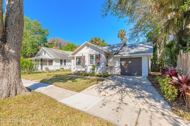 Building Photo - 138 Kingston Ave