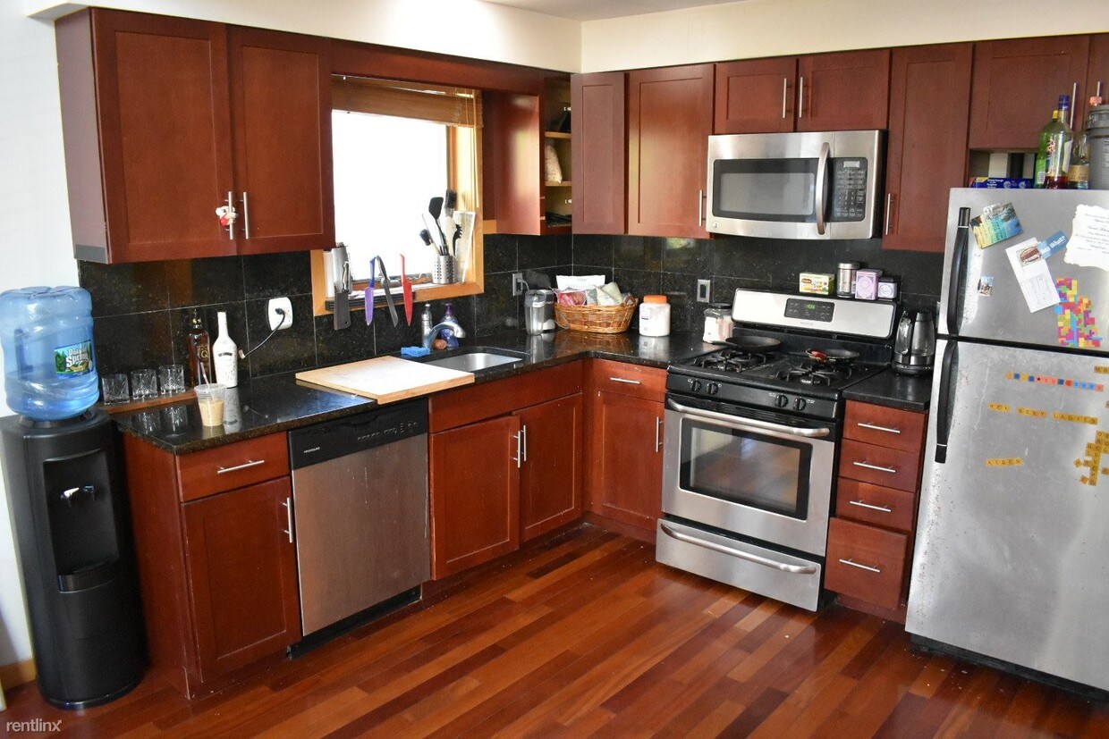 Foto principal - 347 94th St
