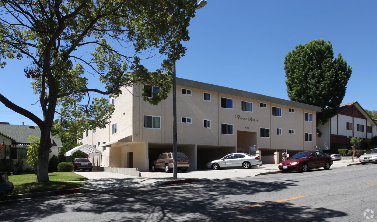 Building Photo - 625 E Verdugo Ave