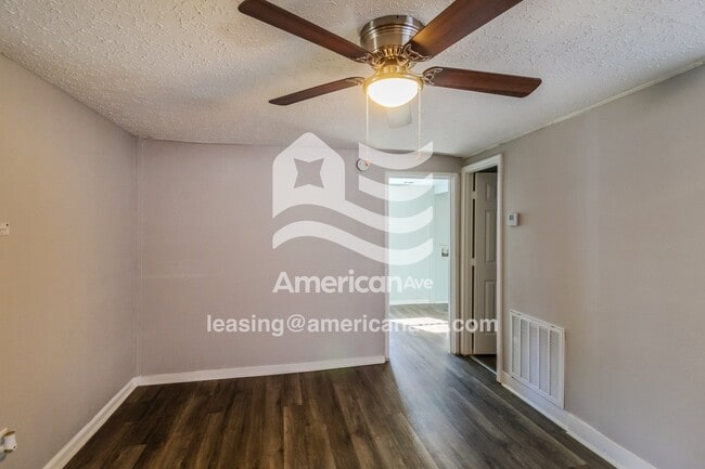 Foto del edificio - 1912 Lincoln St