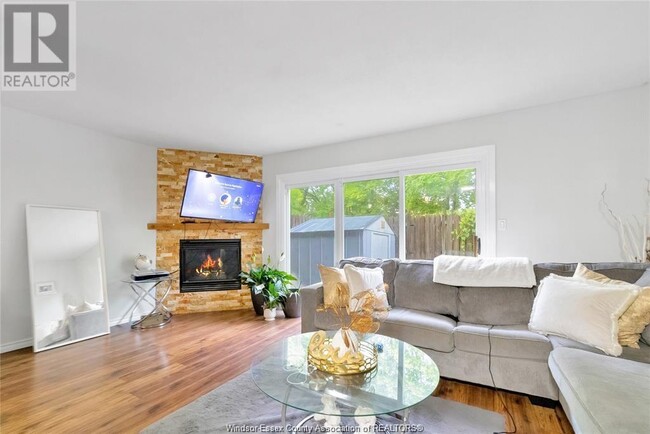Building Photo - 6470 Thornberry Crescent