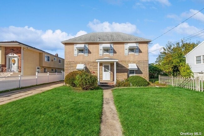 Foto del edificio - 73 East Ave