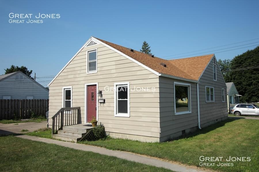 Primary Photo - 1016 N Harrison St