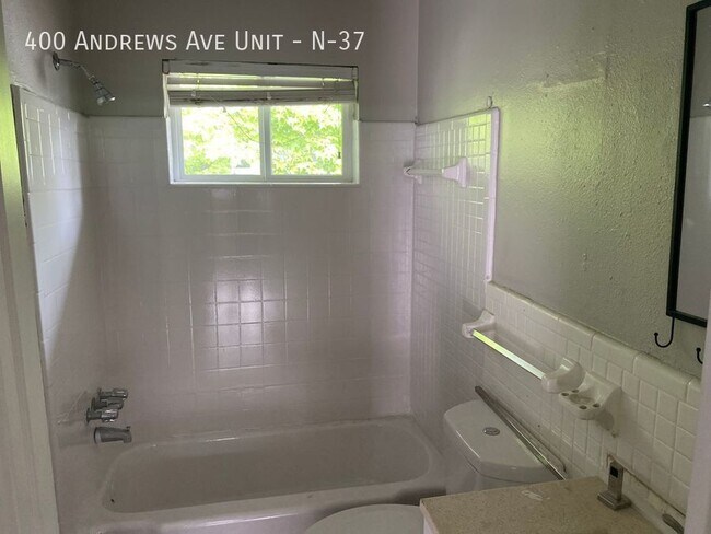 Foto del edificio - 400 Andrews Ave