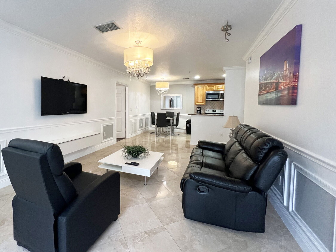 Foto principal - 4312 S Kirkman Rd