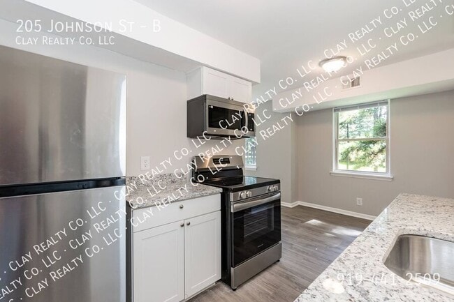 Building Photo - 205 Johnson St