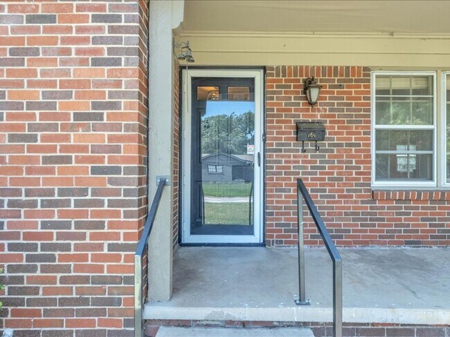 Building Photo - 5216 S Toledo Ave