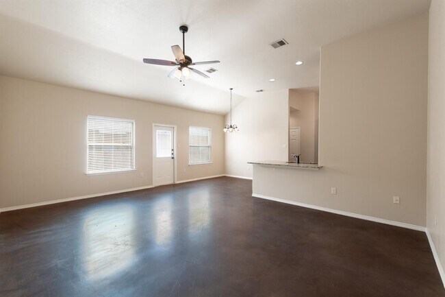 Foto del edificio - 448 Jack Rabbit Ln