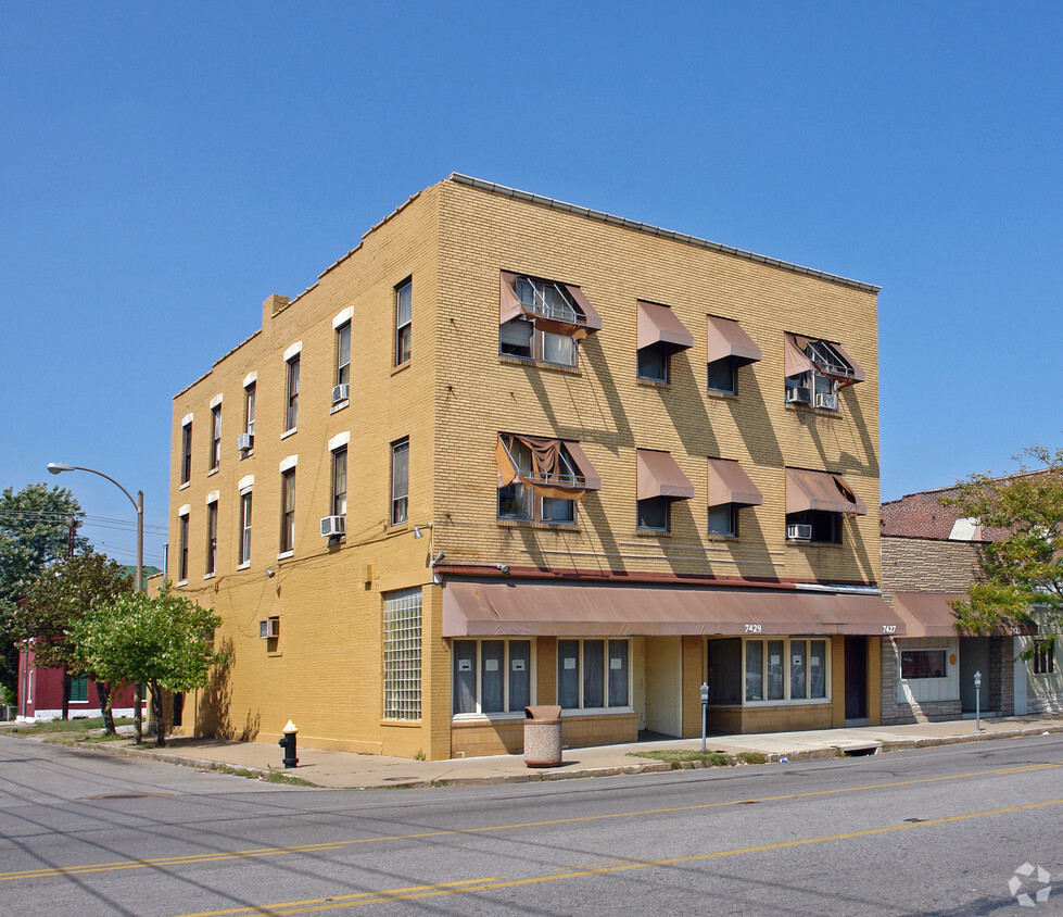 7425-7429 S Broadway, Saint Louis, MO 63111 - Apartments in Saint Louis ...