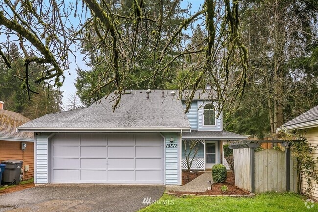 Building Photo - 18312 NE 92nd Ct