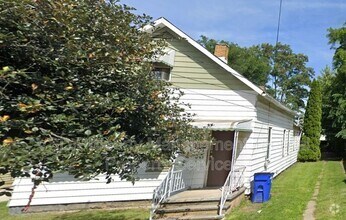 Building Photo - 6709 Fullerton Ave