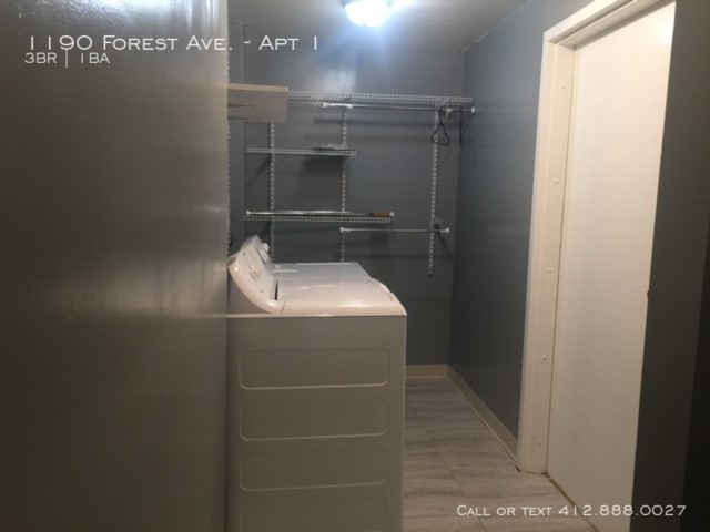 Building Photo - 1190 Forest Ave