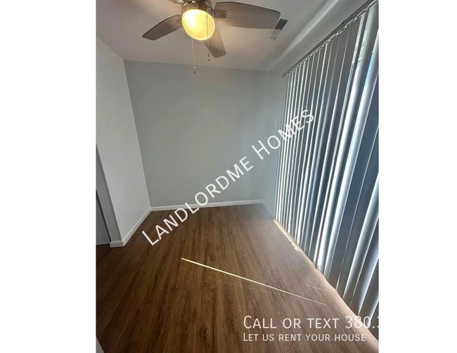 Foto del edificio - 1556 Meredith Dr