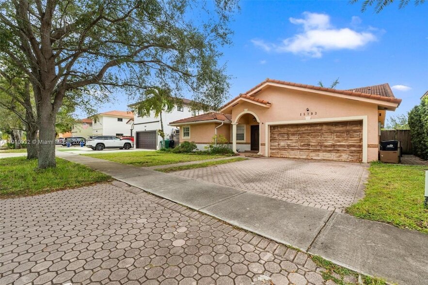 Foto principal - 15793 SW 43rd St