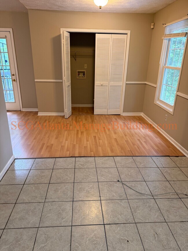 Foto del edificio - 9363 Haley Ct