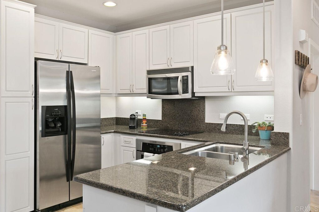 Primary Photo - 3887 Pell Pl