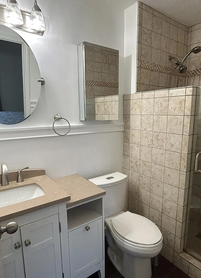 Building Photo - 573 Hearthstone Ct