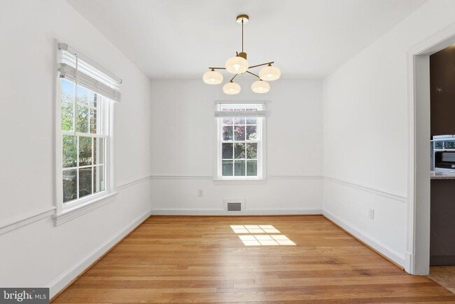 Foto del edificio - 618 Wayne Ave