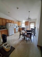 Building Photo - 644 School House Dr