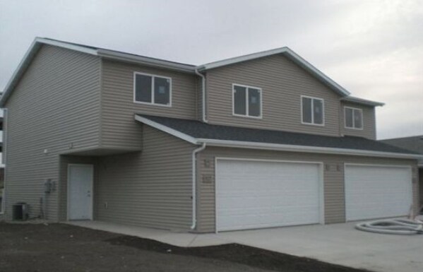 Primary Photo - Bremner Twin Homes