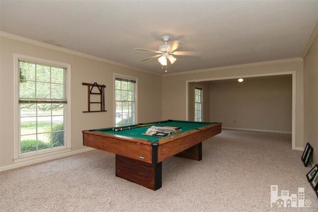 Foto del edificio - 4814 College Acres Dr