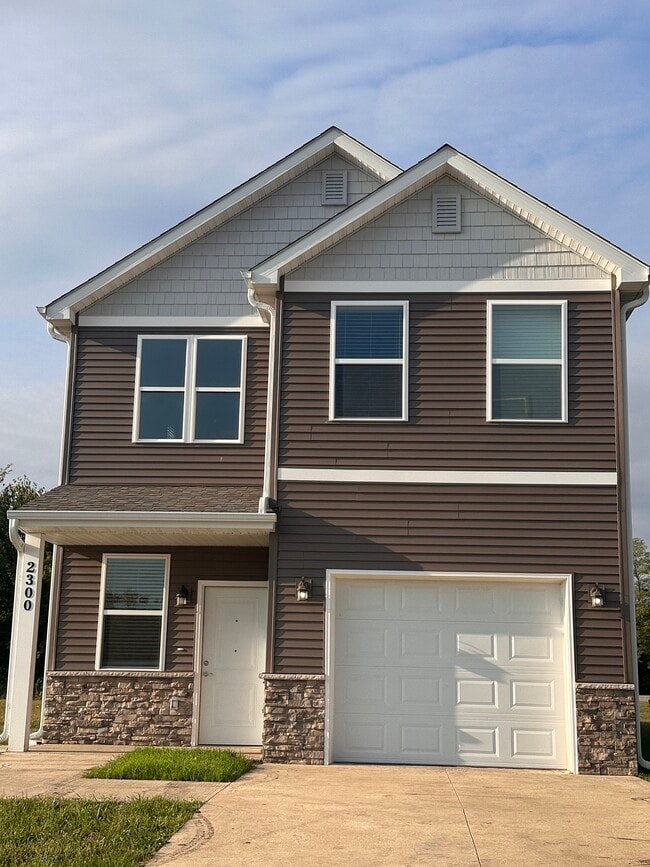 Building Photo - Avalon at Morris