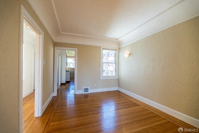 Foto del edificio - 3032 Pierce St