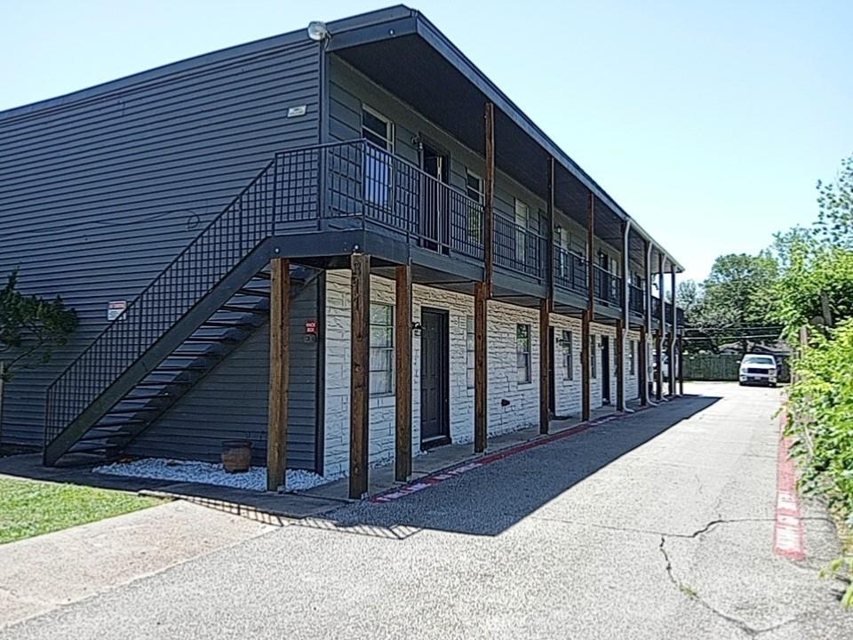 Primary Photo - 311 Campbell Ave