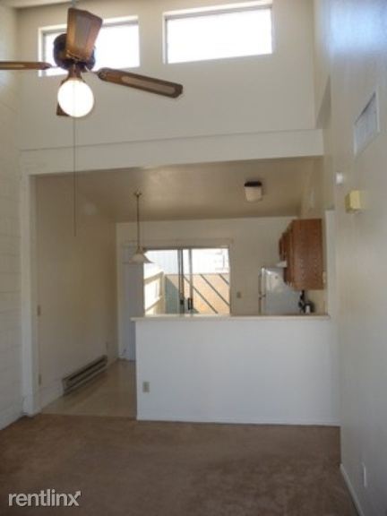 Building Photo - 3630 E Flower St