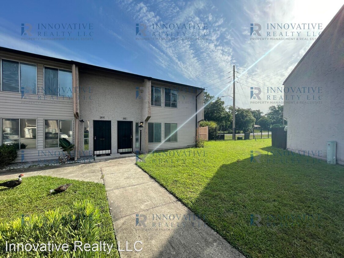Primary Photo - 3 br, 2.5 bath House - 2029 Ludlow Ln. #3304