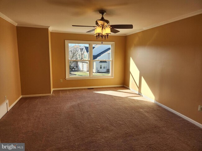 Building Photo - 449 Oakmont Ct