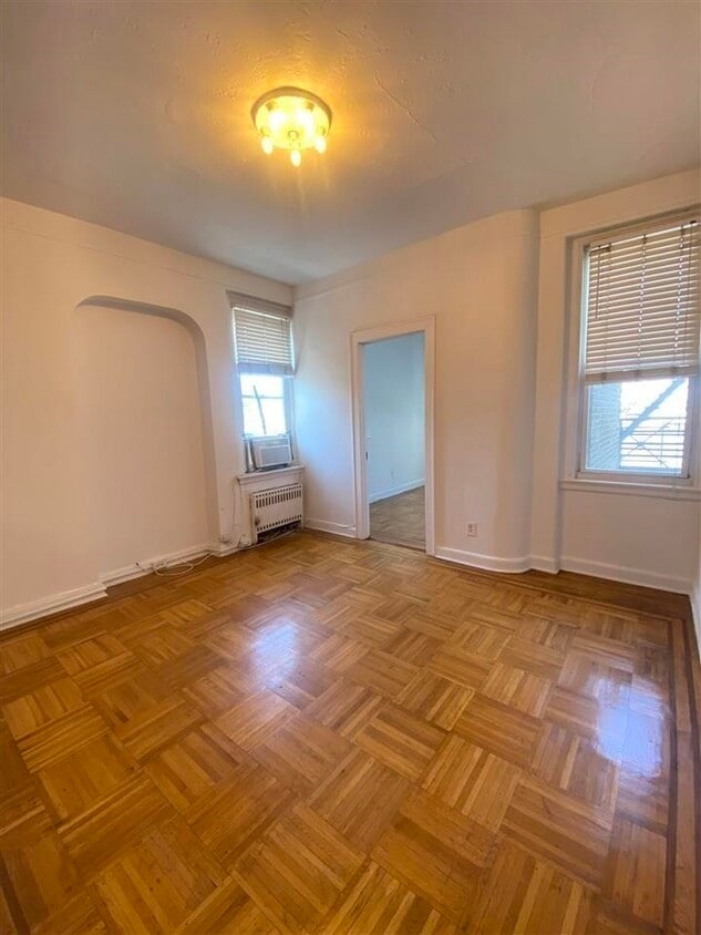 Primary Photo - 410 Washington St