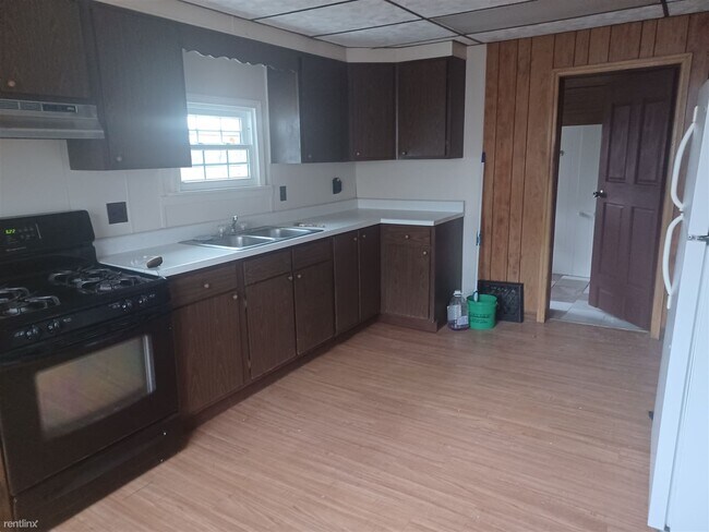 Foto del edificio - 3 br, 2 bath House - 208 henrietta