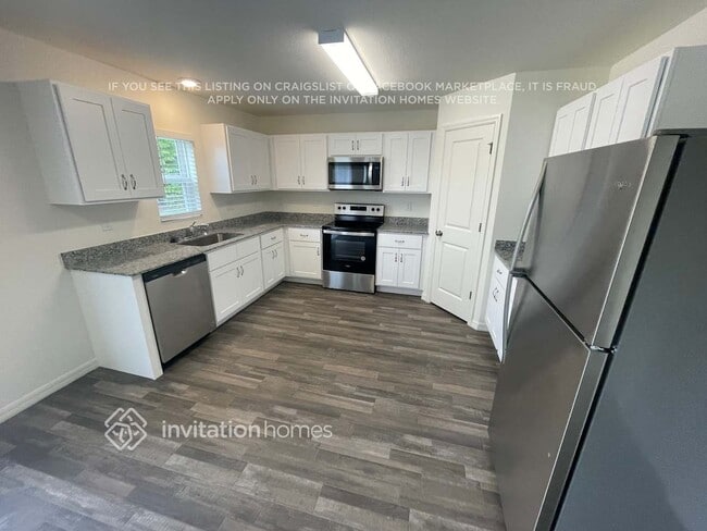 Building Photo - 23188 Avacado Ave