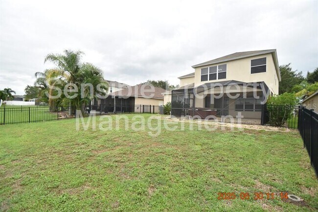 Foto del edificio - 11570 Misty Isle Ln