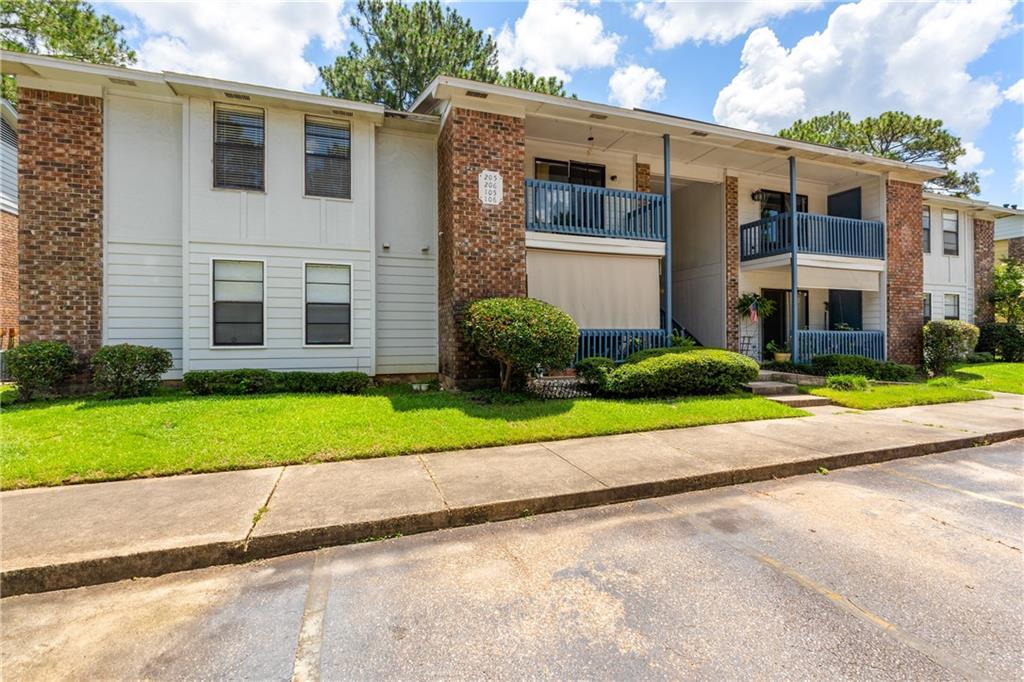 Foto principal - 6040 Grelot Rd