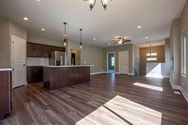 Building Photo - S342-346 North Allen Street