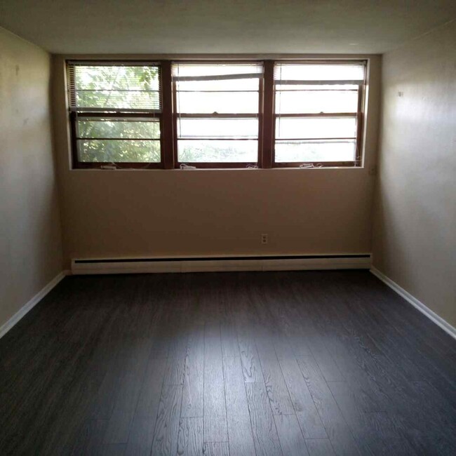 Foto del edificio - 1270 Magnolia Ave E