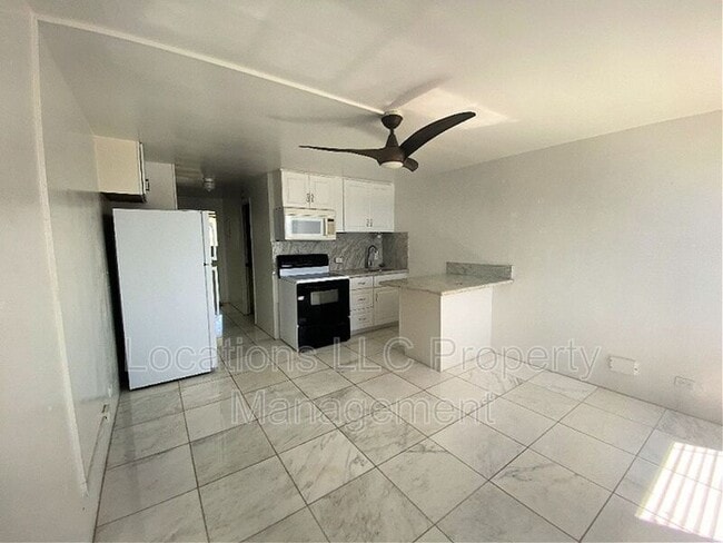 Building Photo - 85-175-175 Farrington Hwy