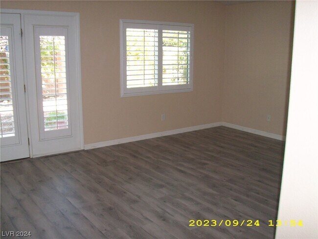 Foto del edificio - 8788 Rio Grande Falls Ave