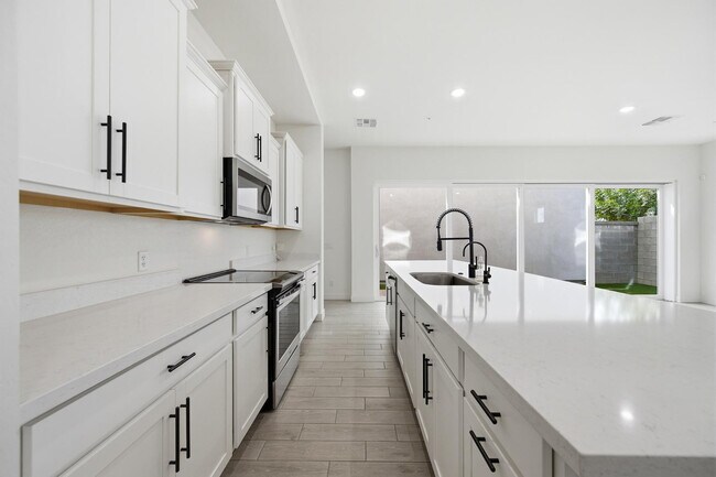 Foto del edificio - 2452 E Lovebird Ln