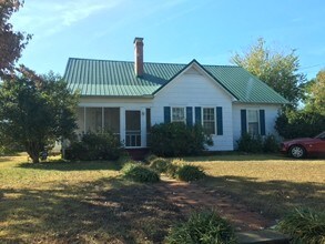 Building Photo - 1712 2nd Ave